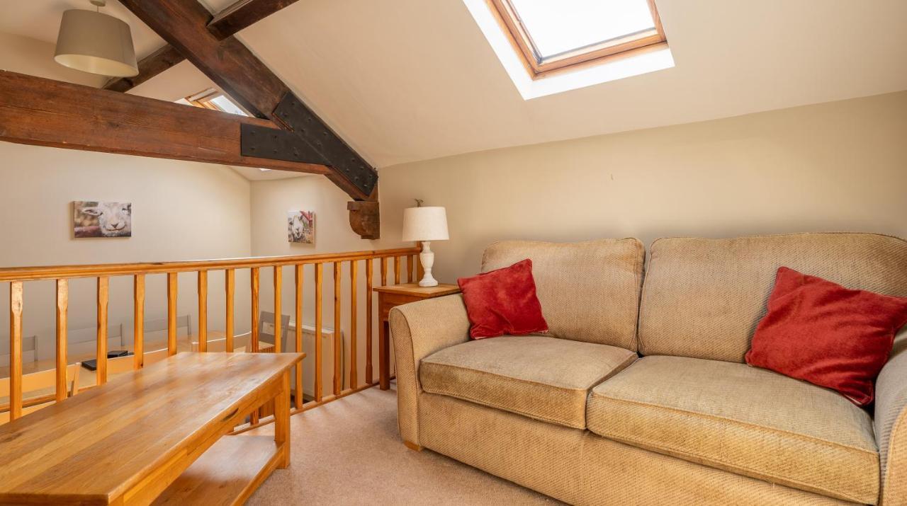Lords Leap Villa Rusland ภายนอก รูปภาพ