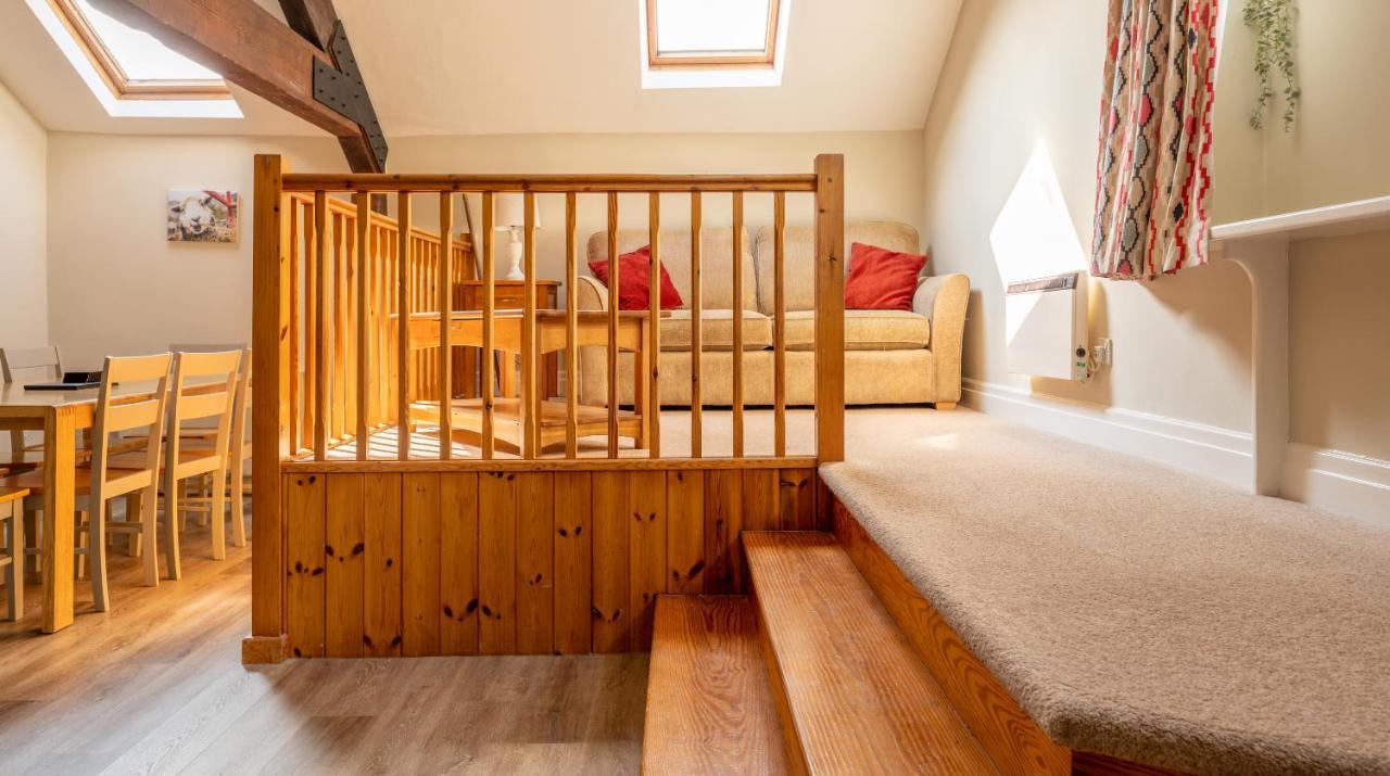 Lords Leap Villa Rusland ภายนอก รูปภาพ